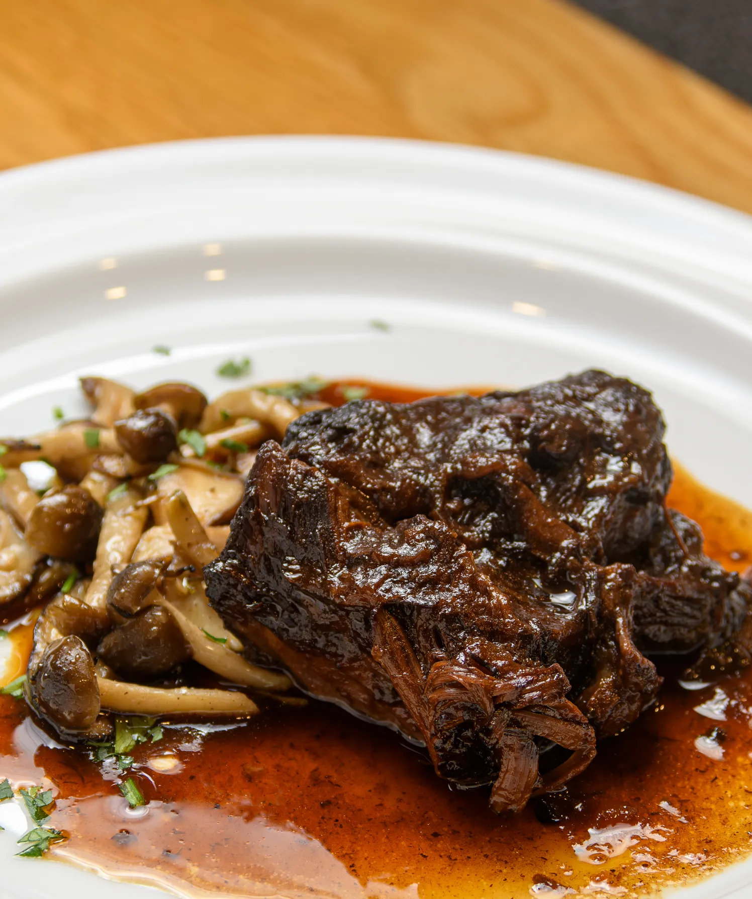 黒毛和牛すね肉の赤ワイン煮込み